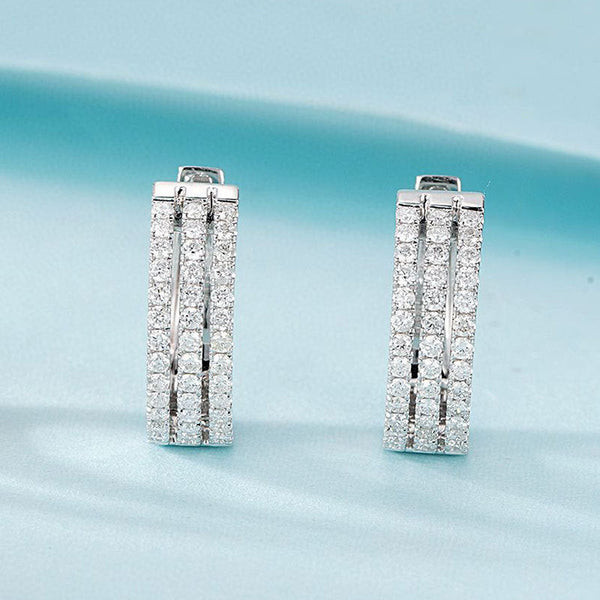 Glittrande eleganta diamantörhängen