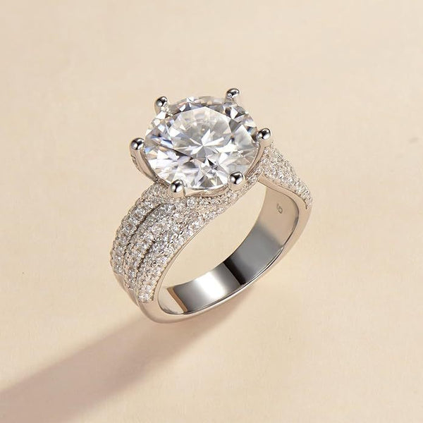 Sparkling Moissanite Promise Ring